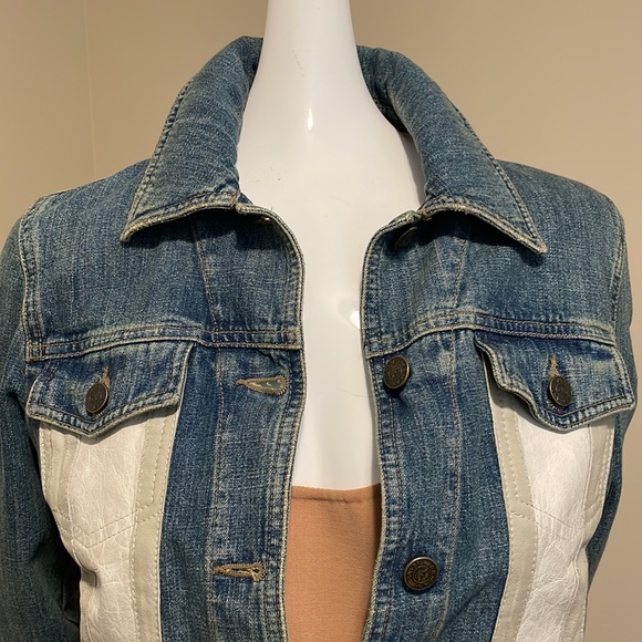 AJ ARMANI JEANS VINTAGE NEVER WORN JEAN JACKET CROPPED WITH LEATHER IN FRONT - Picture 4 of 15